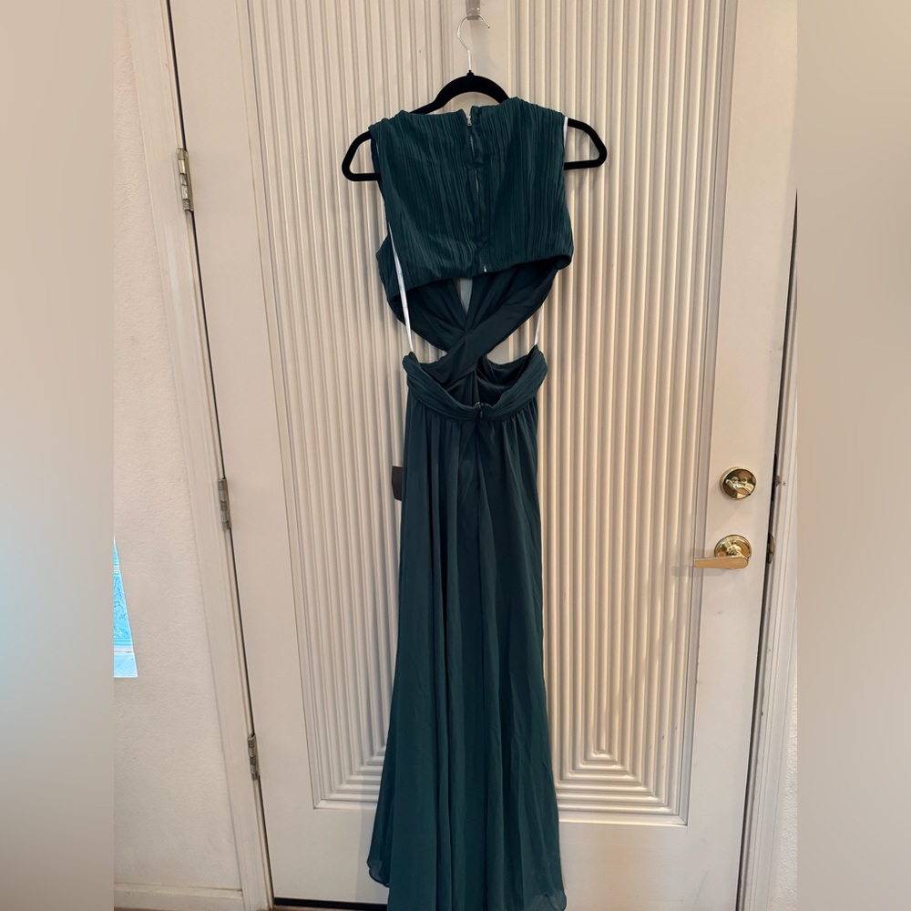 Lulu's Elegant Emerald Green Backless Gown Medium - Picture 4 of 6